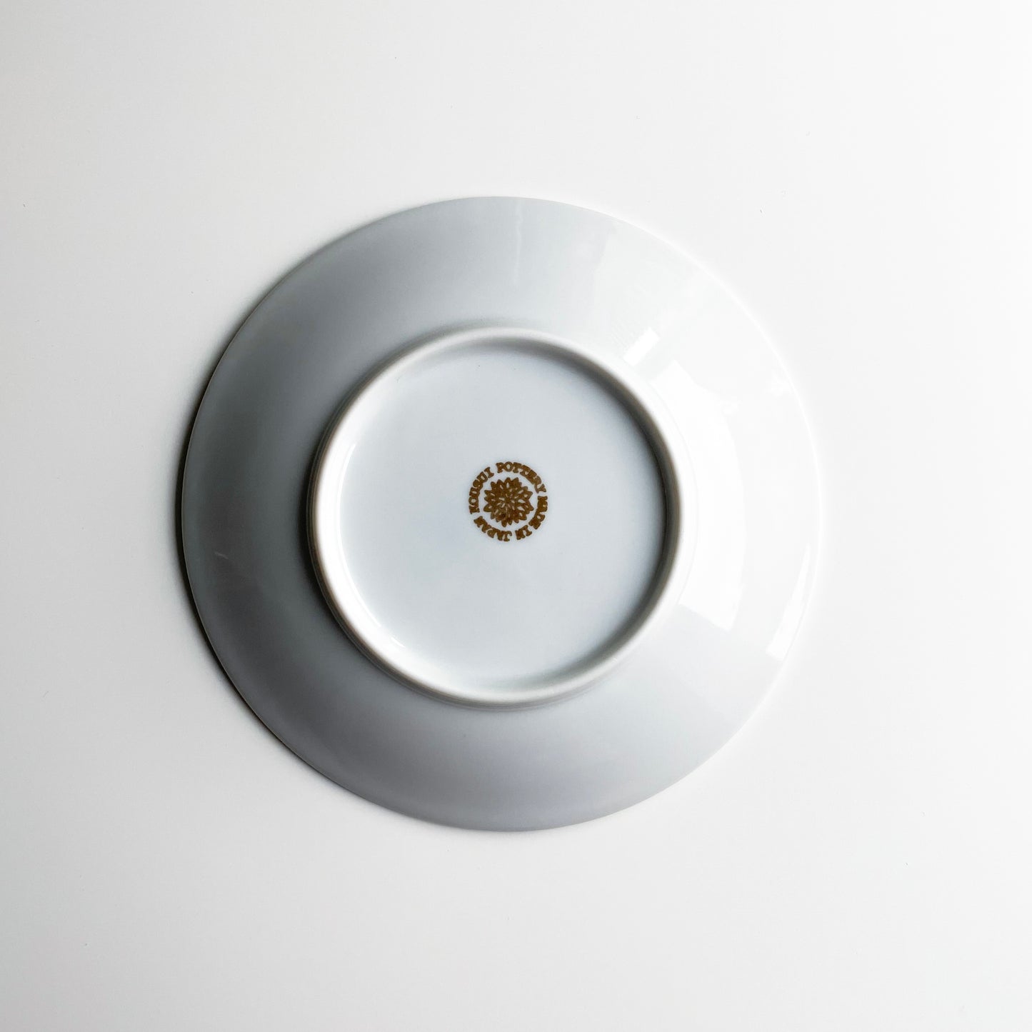 Mino ware Plate M - Organic Garden Bird and Nuts