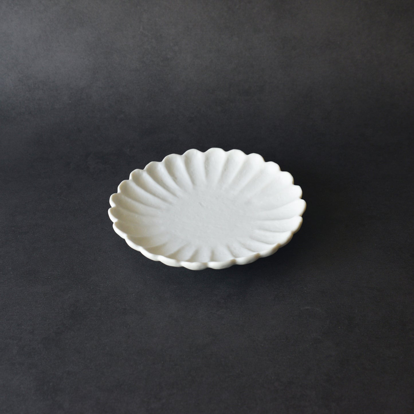 Mino ware Round Dish Set - White Flower - 2 Pieces
