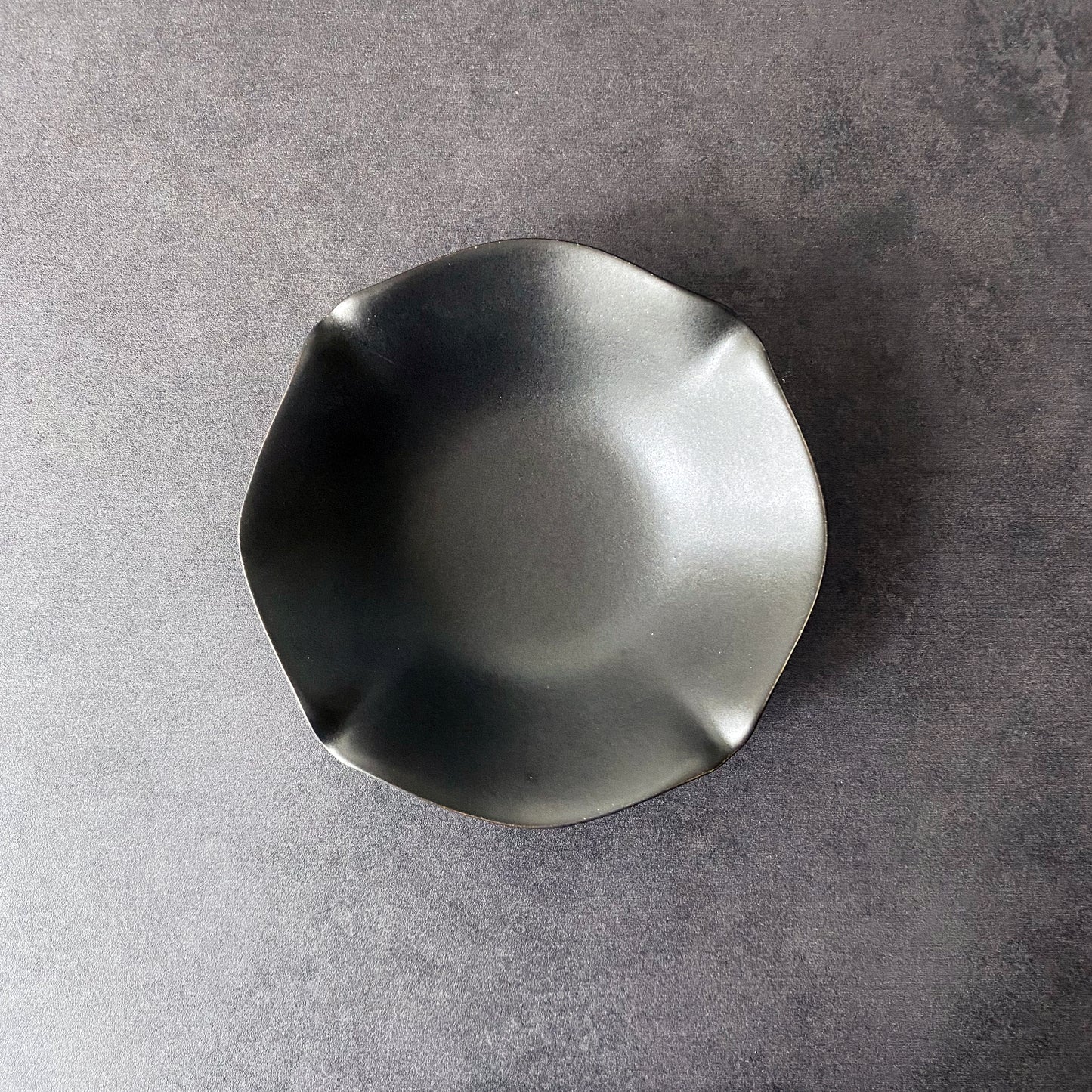 Petal Veil – Mino ware Black Dish Set - 2 Pieces
